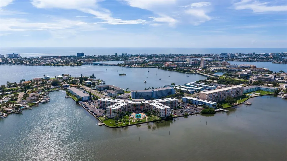1847 SHORE DRIVE S #202 South Pasadena, FL 33707