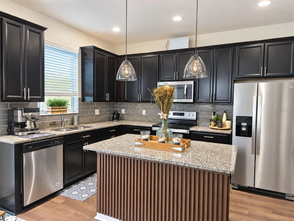4839 CLIVEDEN LOOP Sanford, FL 32773