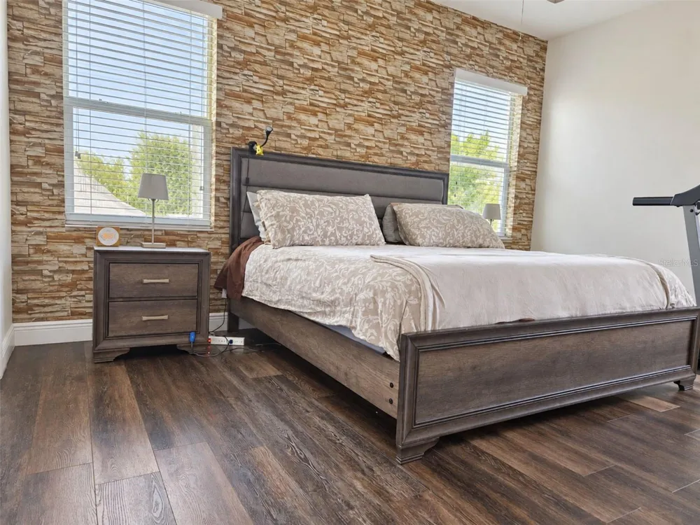 4839 CLIVEDEN LOOP Sanford, FL 32773