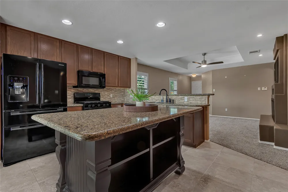 112 Willow Leaf Lane Buda, TX 78610