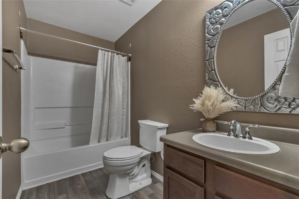 112 Willow Leaf Lane Buda, TX 78610