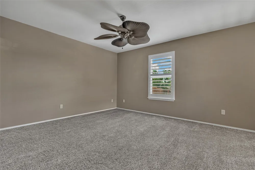112 Willow Leaf Lane Buda, TX 78610