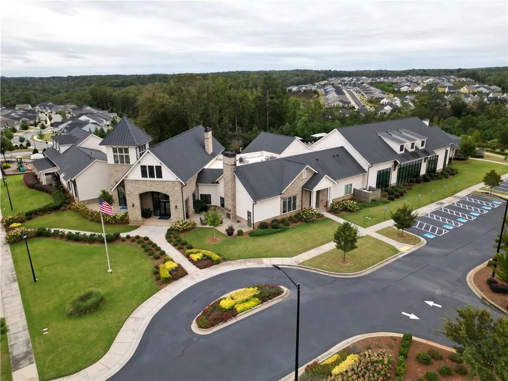 5687 Villa Crest Drive Hoschton, GA 30548