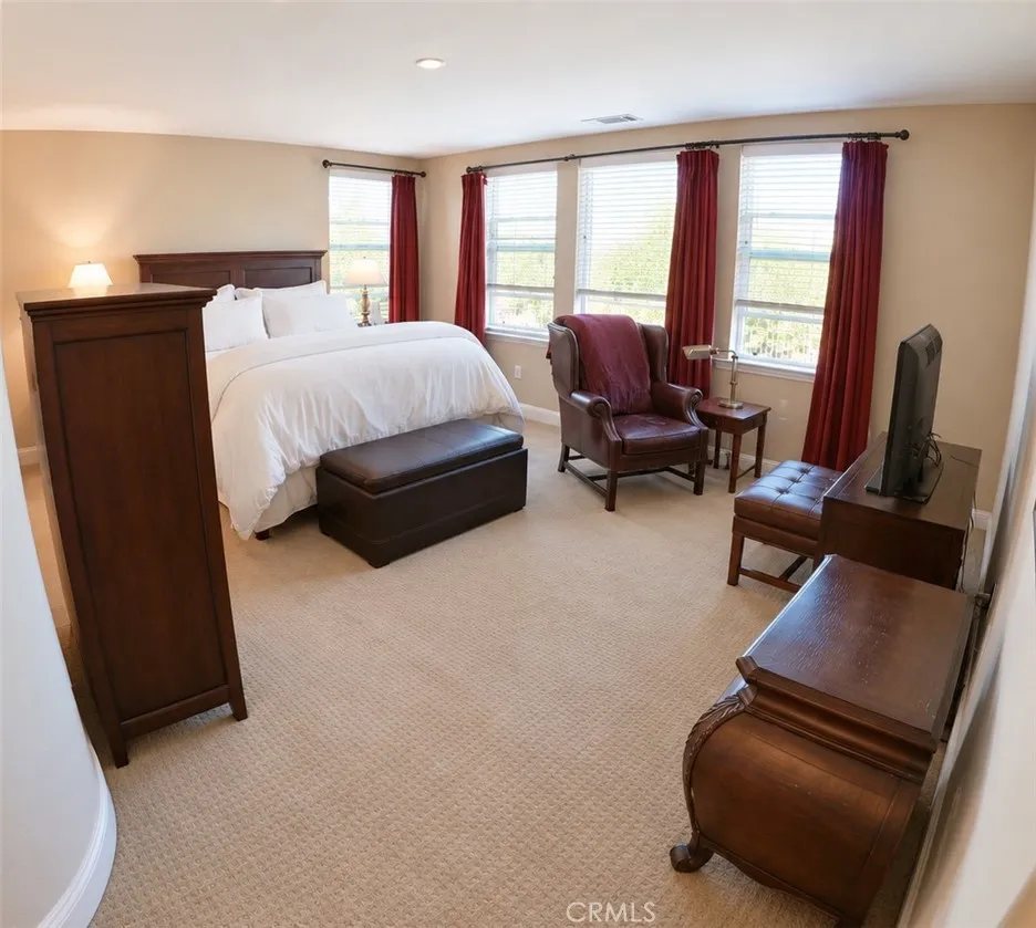 5604 Aidan Way Santa Maria, CA 93455