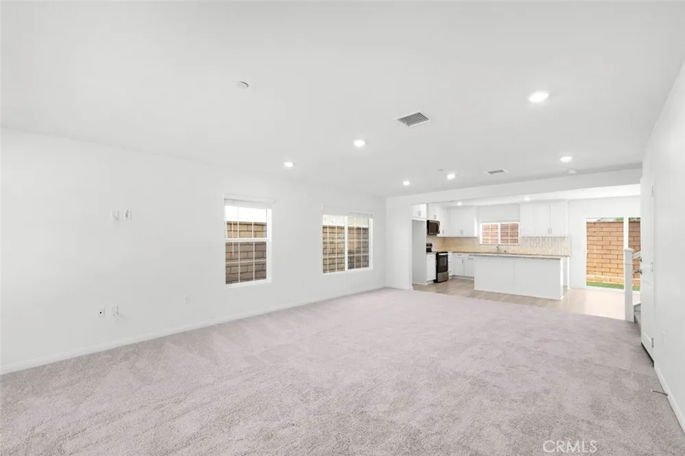 7188 Flourish Riverside, CA 92507