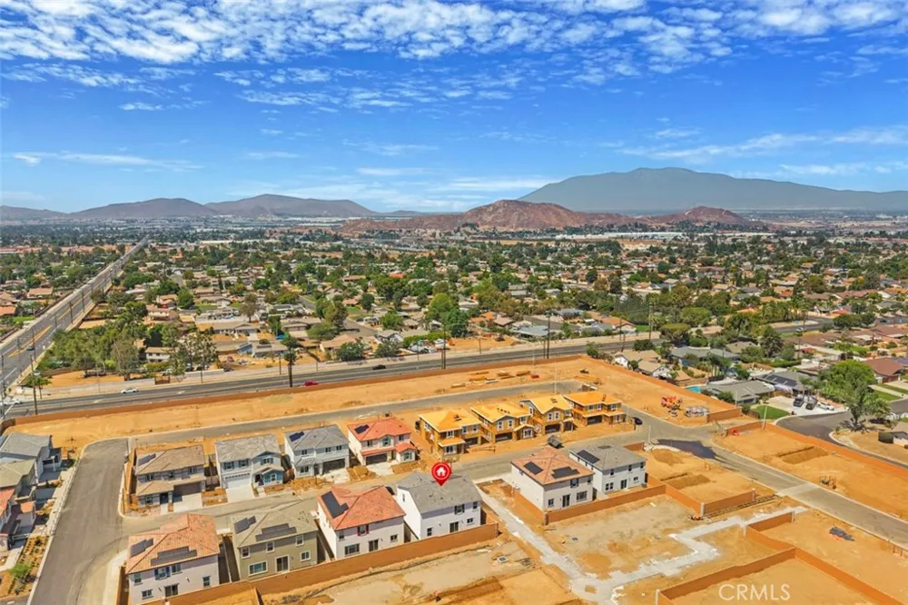 7188 Flourish Riverside, CA 92507