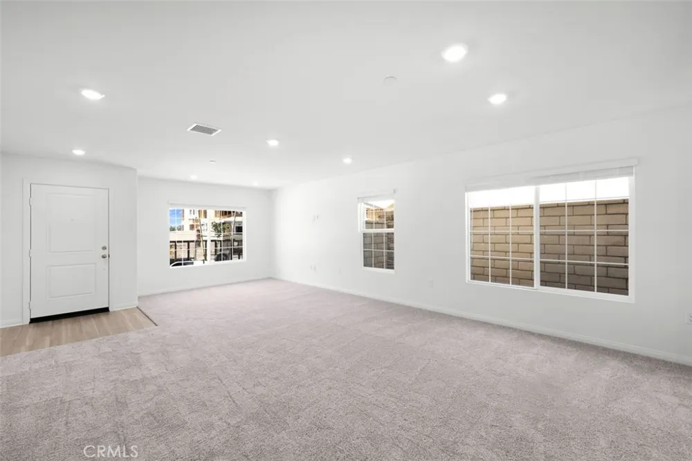 7188 Flourish Riverside, CA 92507