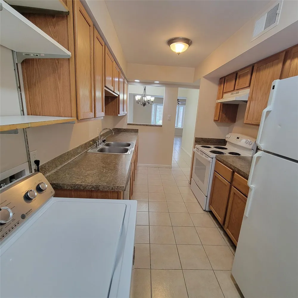 5208 Arboles Drive #A2 Houston, TX 77035