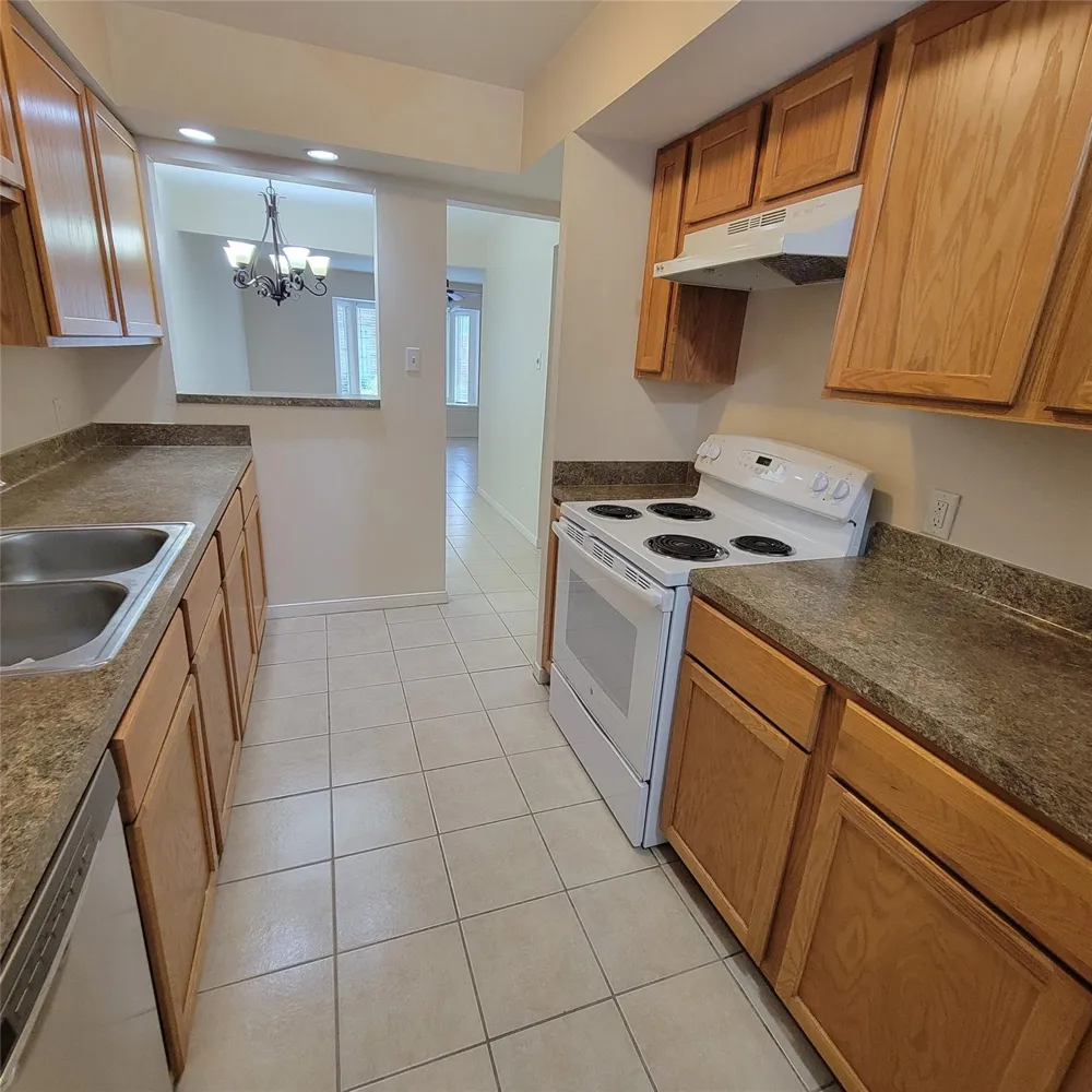 5208 Arboles Drive #A2 Houston, TX 77035