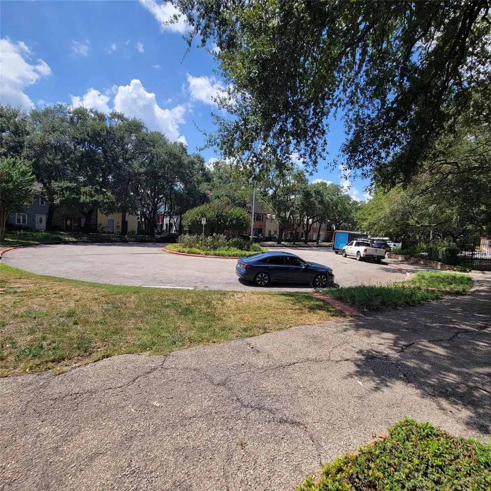 5208 Arboles Drive #A2 Houston, TX 77035