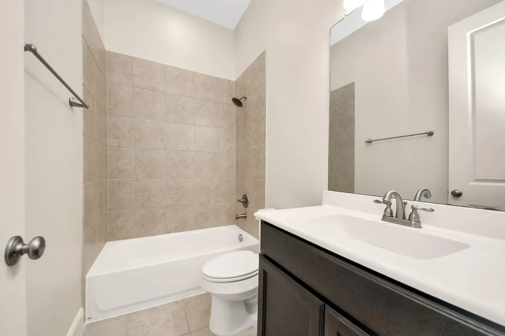 9814 Carver Drive Rosharon, TX 77583
