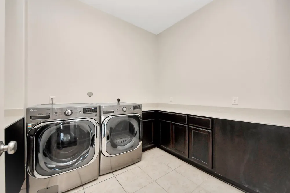 9814 Carver Drive Rosharon, TX 77583