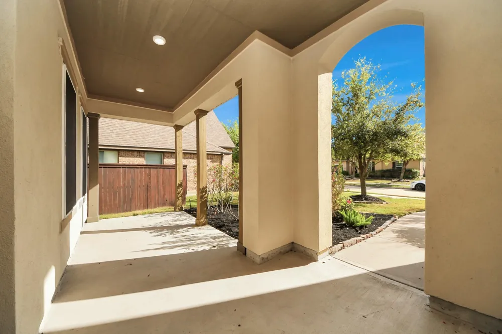 9814 Carver Drive Rosharon, TX 77583
