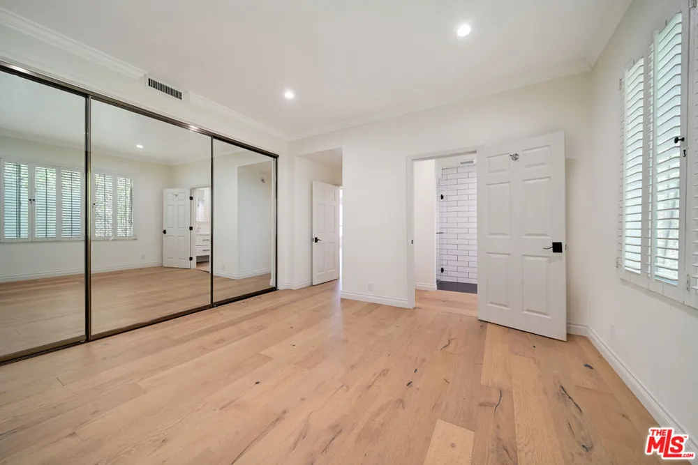435 PALM DRIVE Beverly Hills, CA 90210