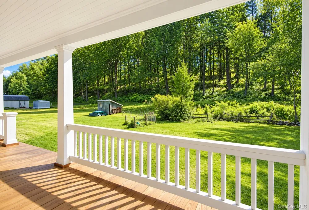 53 Yorktown Road Roscoe, NY 12776