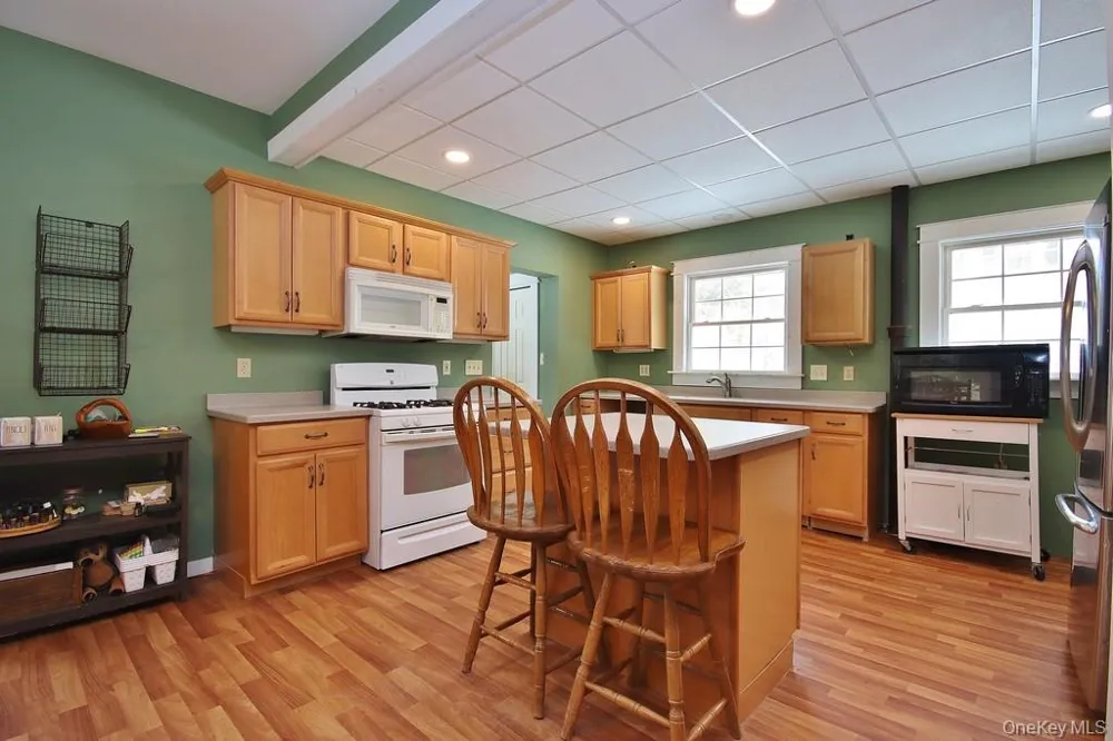 53 Yorktown Road Roscoe, NY 12776