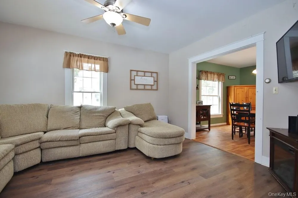 53 Yorktown Road Roscoe, NY 12776