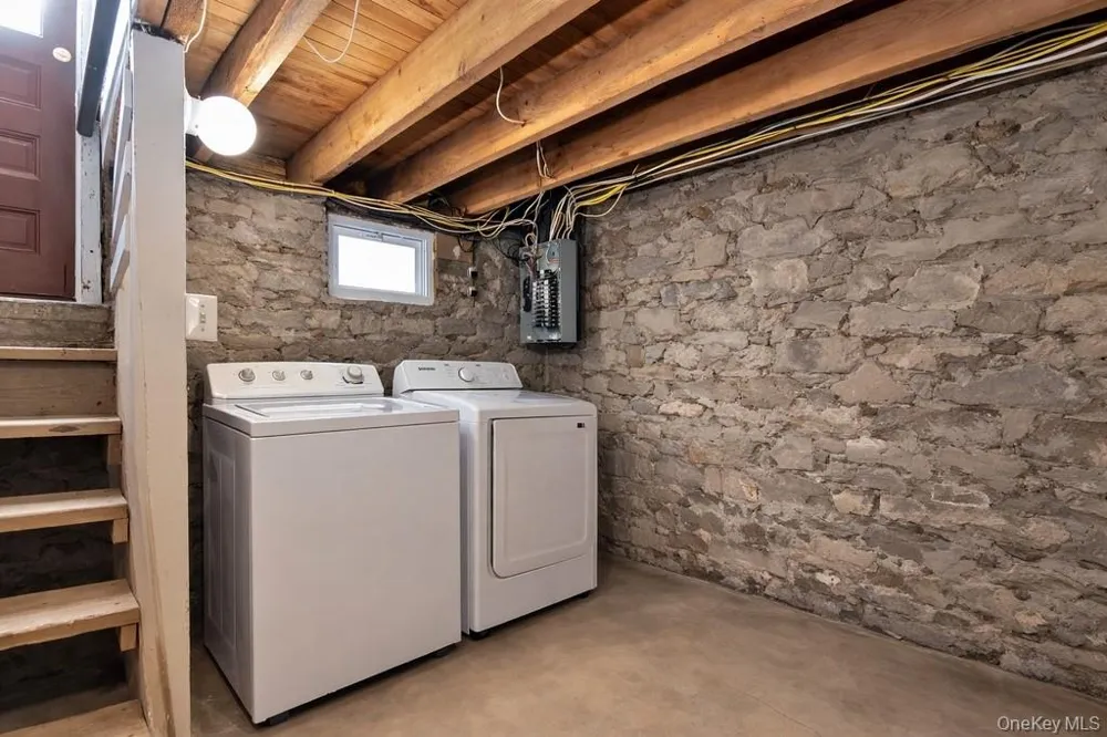 53 Yorktown Road Roscoe, NY 12776