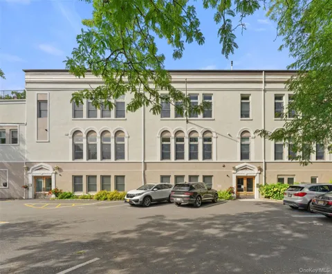 88 Broadway #2B