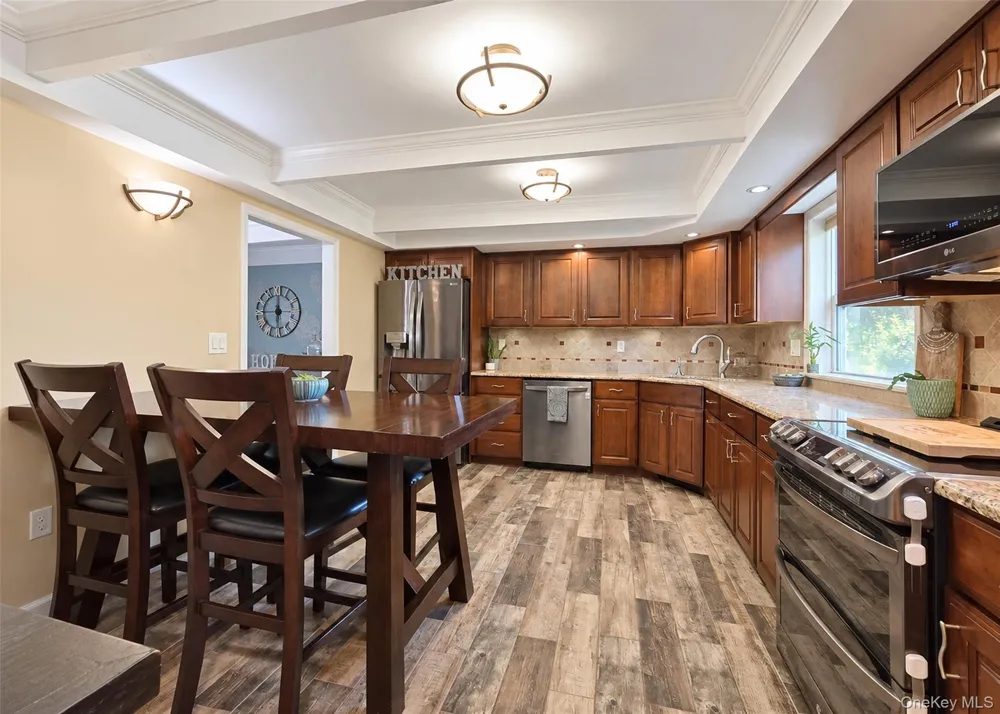 29 Ivy League Lane Stony Brook, NY 11790