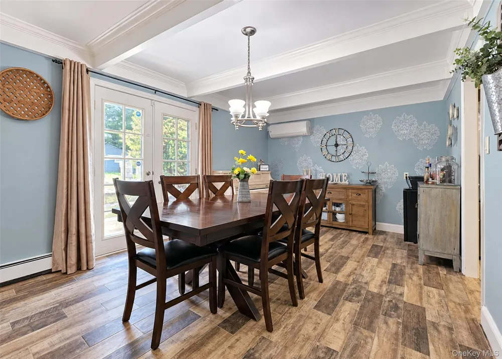 29 Ivy League Lane Stony Brook, NY 11790