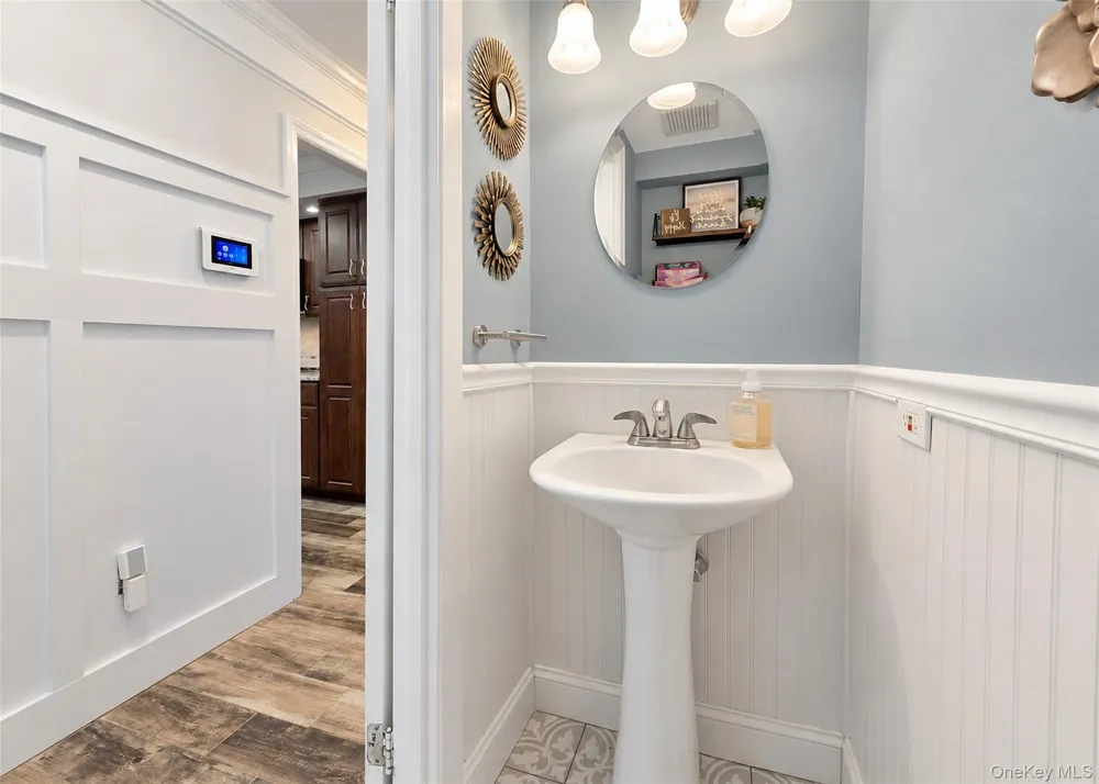 29 Ivy League Lane Stony Brook, NY 11790