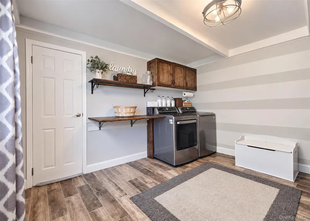 29 Ivy League Lane Stony Brook, NY 11790