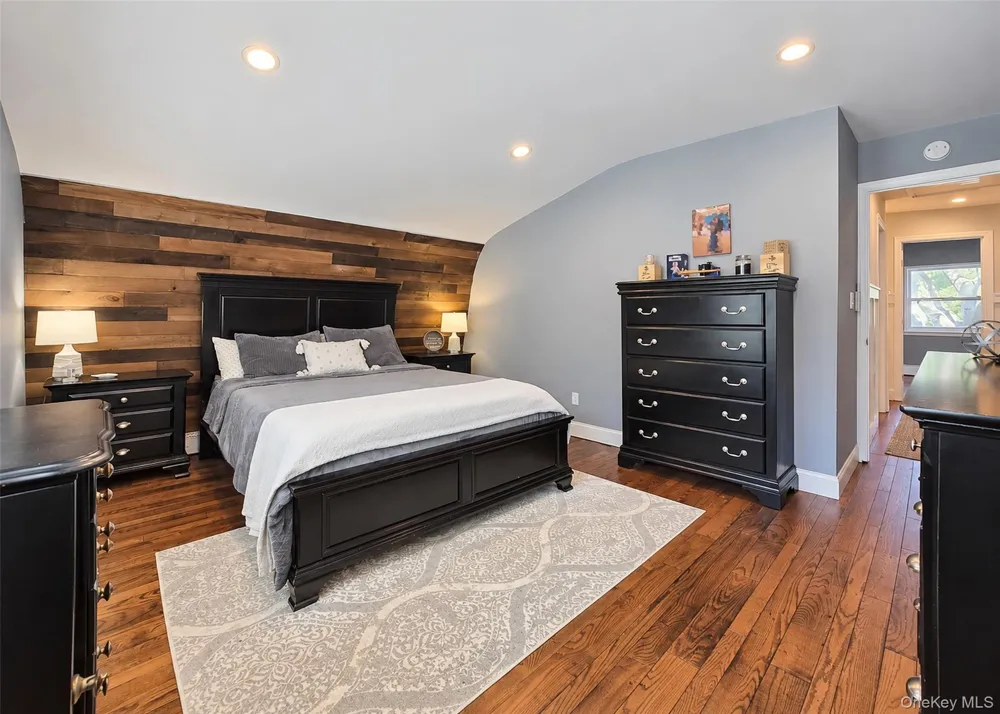 29 Ivy League Lane Stony Brook, NY 11790
