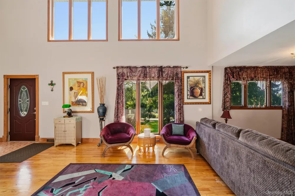 27 Margaret Road Monroe, NY 10950
