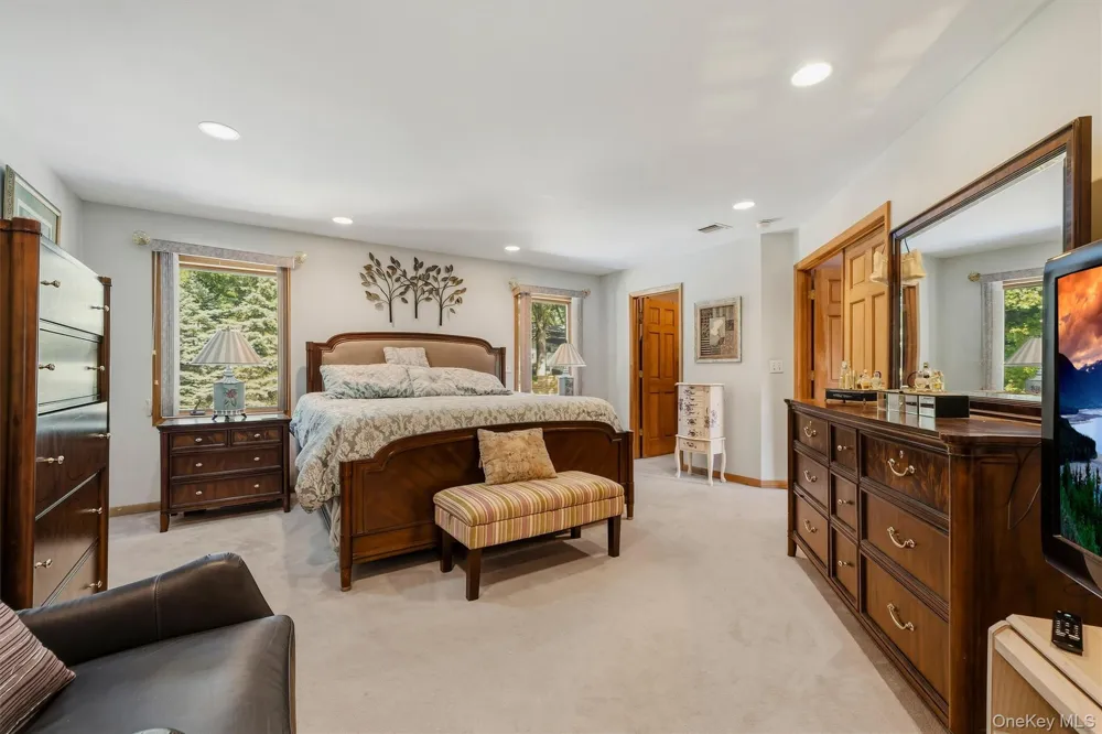 27 Margaret Road Monroe, NY 10950