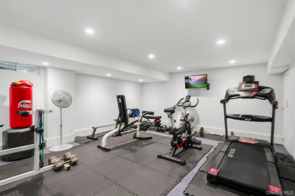 27 Margaret Road Monroe, NY 10950