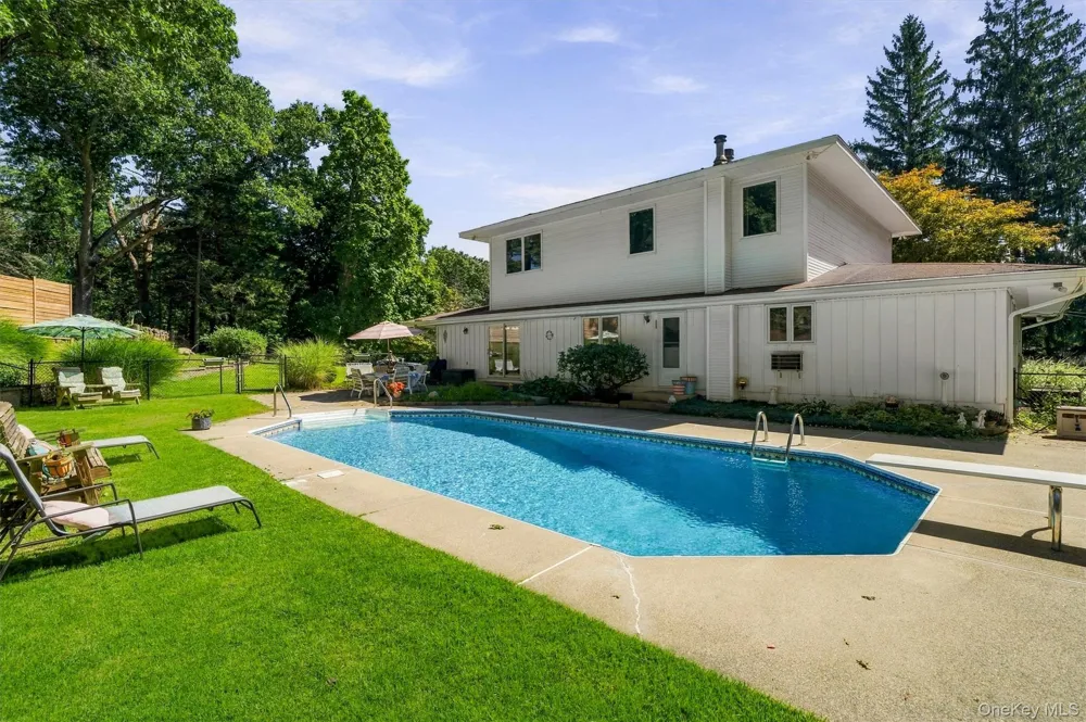 27 Margaret Road Monroe, NY 10950