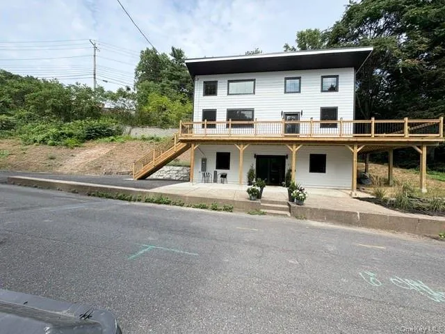 33 Valley Street Saugerties, NY 12477