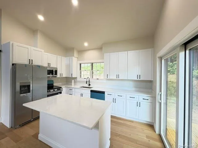 33 Valley Street Saugerties, NY 12477