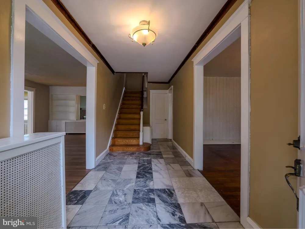 705 EDMONDS AVENUE Drexel Hill, PA 19026