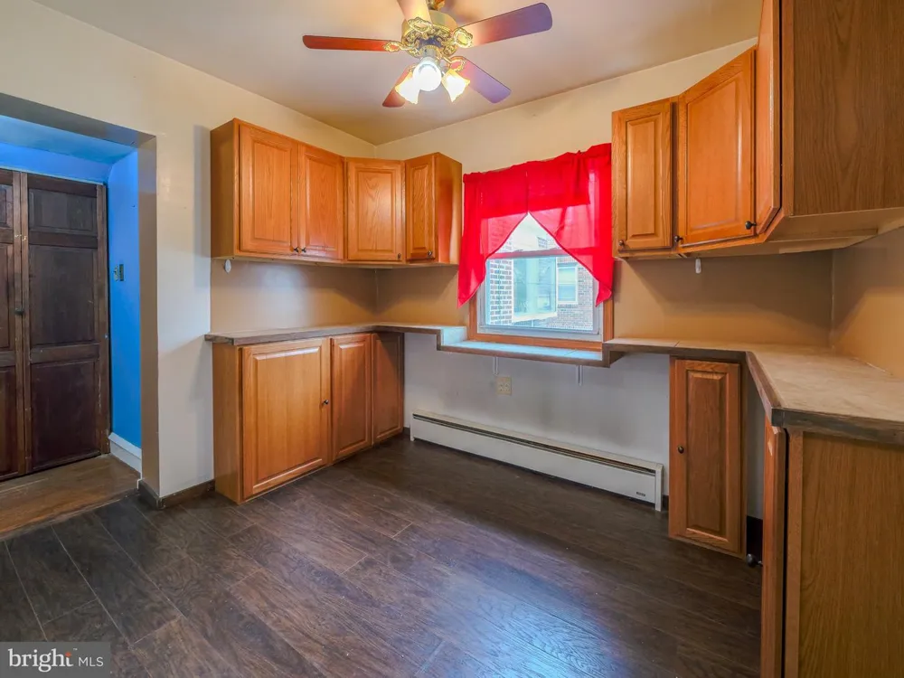 705 EDMONDS AVENUE Drexel Hill, PA 19026