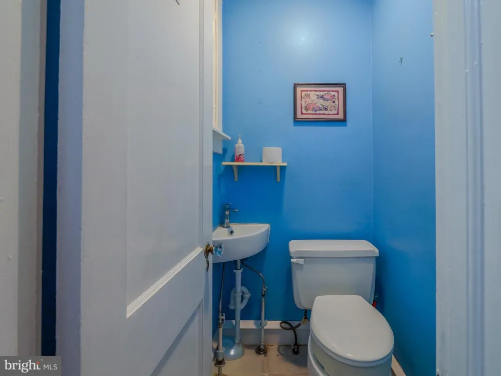 705 EDMONDS AVENUE Drexel Hill, PA 19026