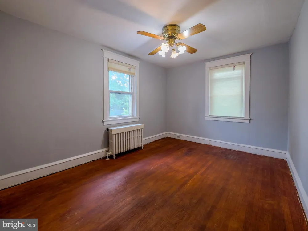 705 EDMONDS AVENUE Drexel Hill, PA 19026
