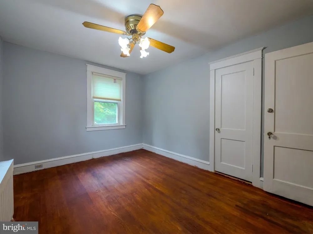 705 EDMONDS AVENUE Drexel Hill, PA 19026