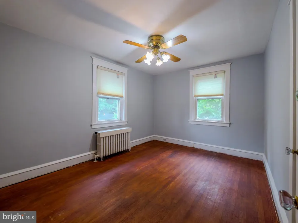 705 EDMONDS AVENUE Drexel Hill, PA 19026