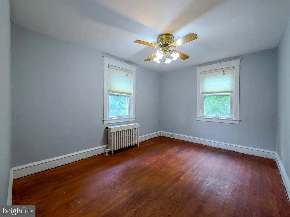 705 EDMONDS AVENUE Drexel Hill, PA 19026