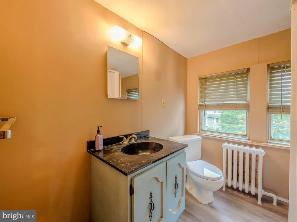 705 EDMONDS AVENUE Drexel Hill, PA 19026