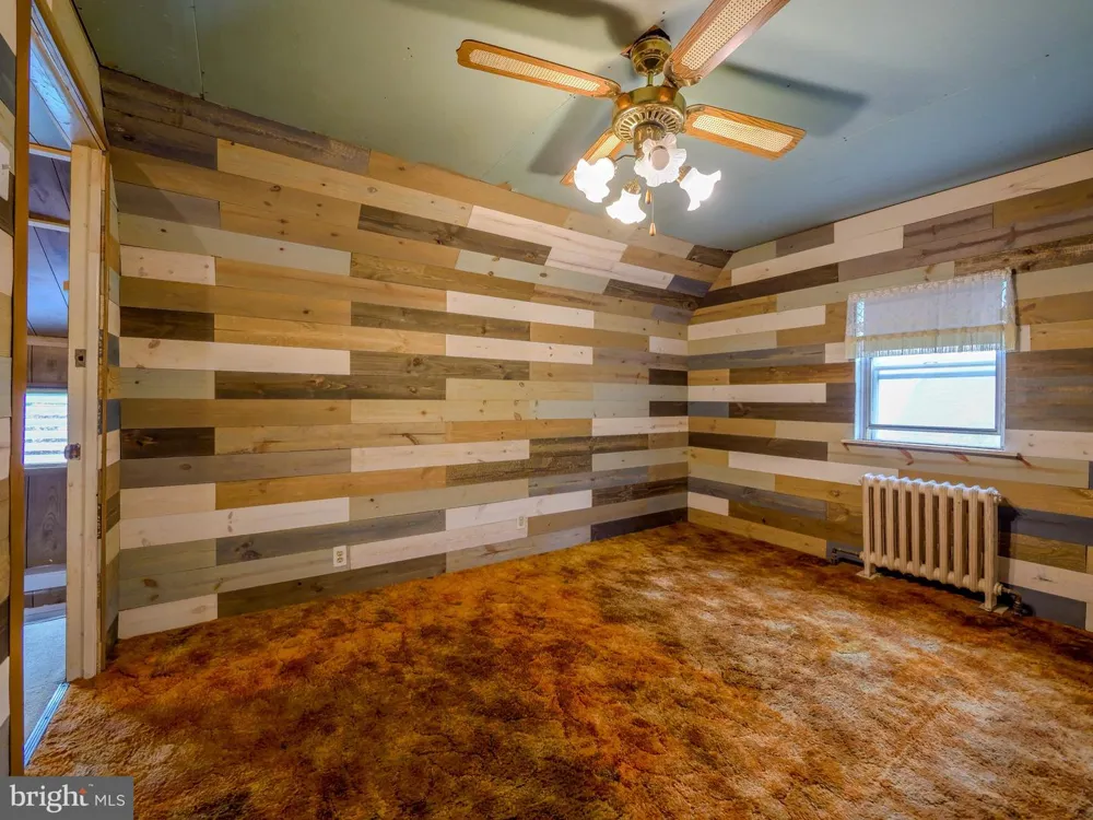 705 EDMONDS AVENUE Drexel Hill, PA 19026