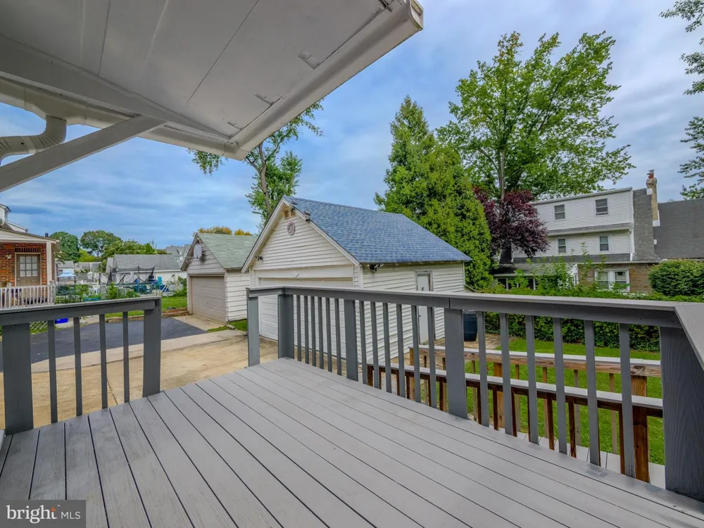 705 EDMONDS AVENUE Drexel Hill, PA 19026