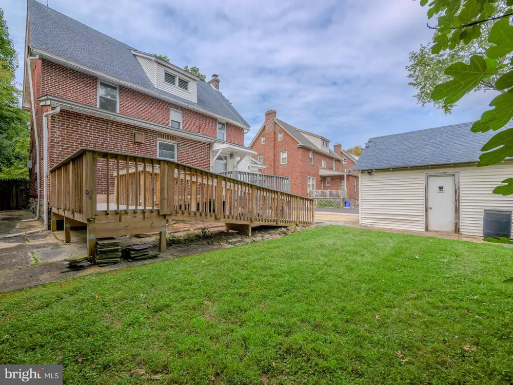 705 EDMONDS AVENUE Drexel Hill, PA 19026