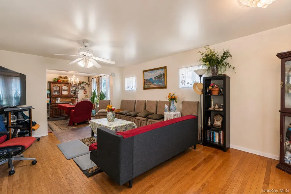 9121 110th Street Richmond Hill, NY 11418