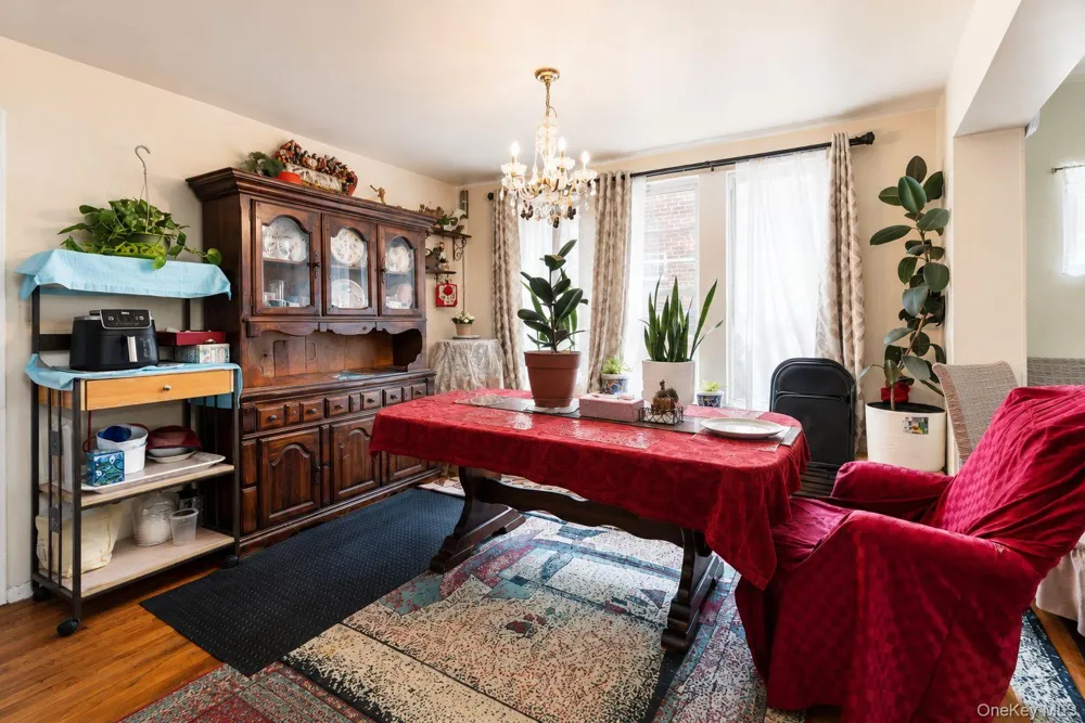 9121 110th Street Richmond Hill, NY 11418