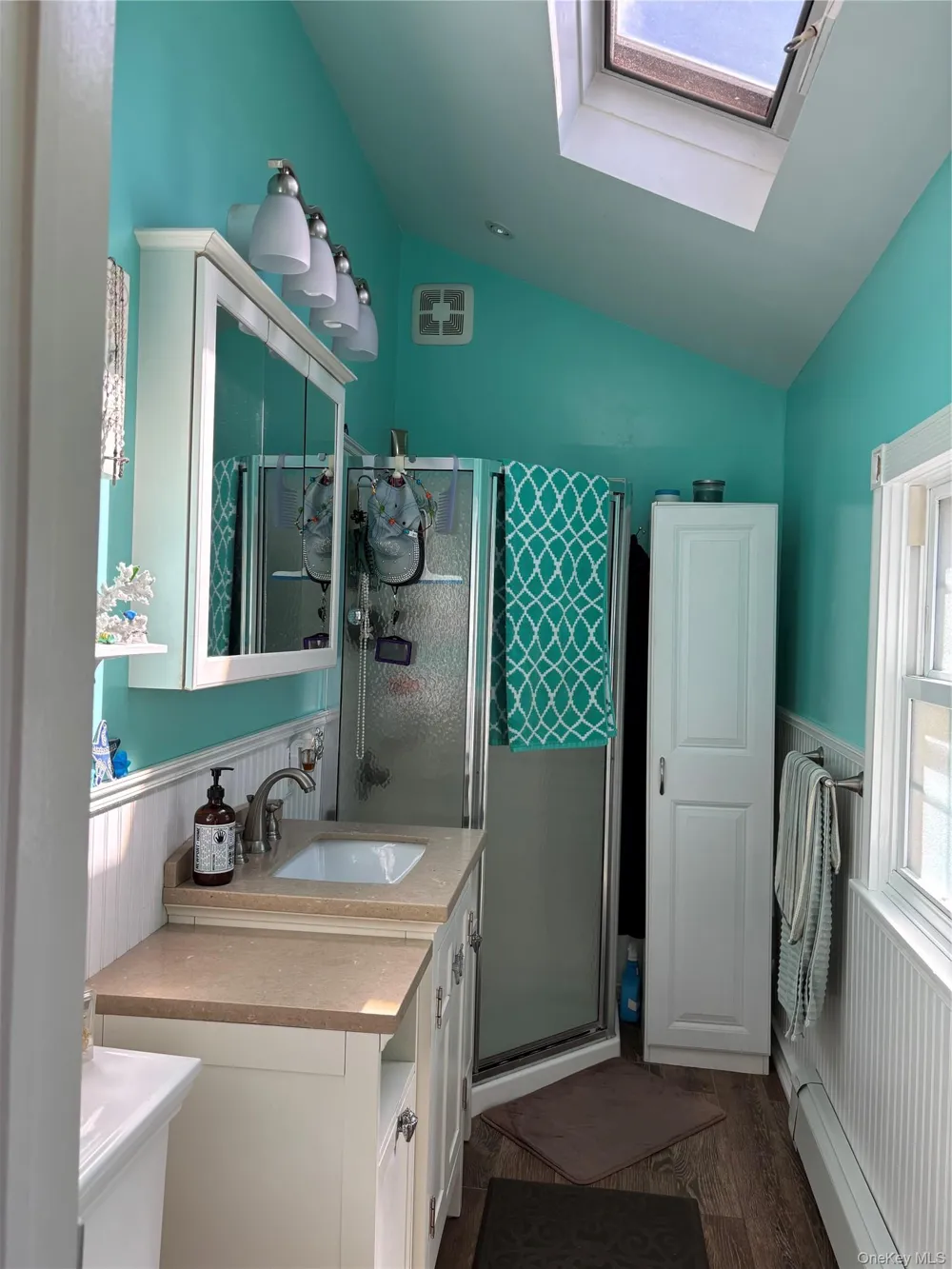 197 S 7th Street Lindenhurst, NY 11757