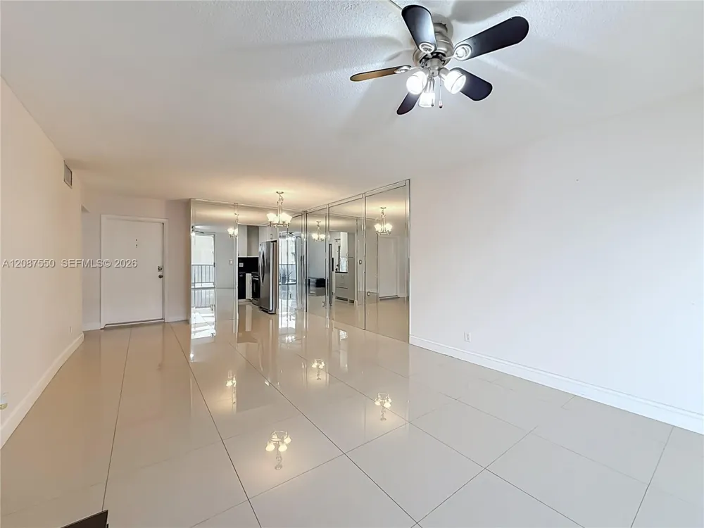 1600 Tallwood Ave #204 Hollywood, FL 33021