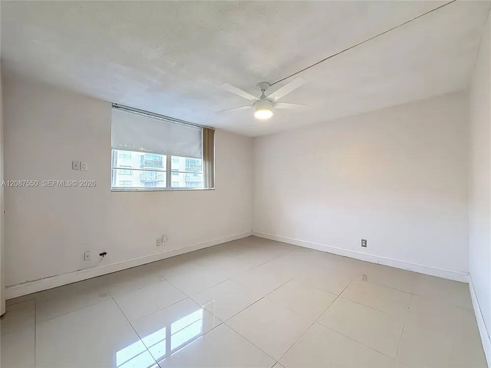 1600 Tallwood Ave #204 Hollywood, FL 33021